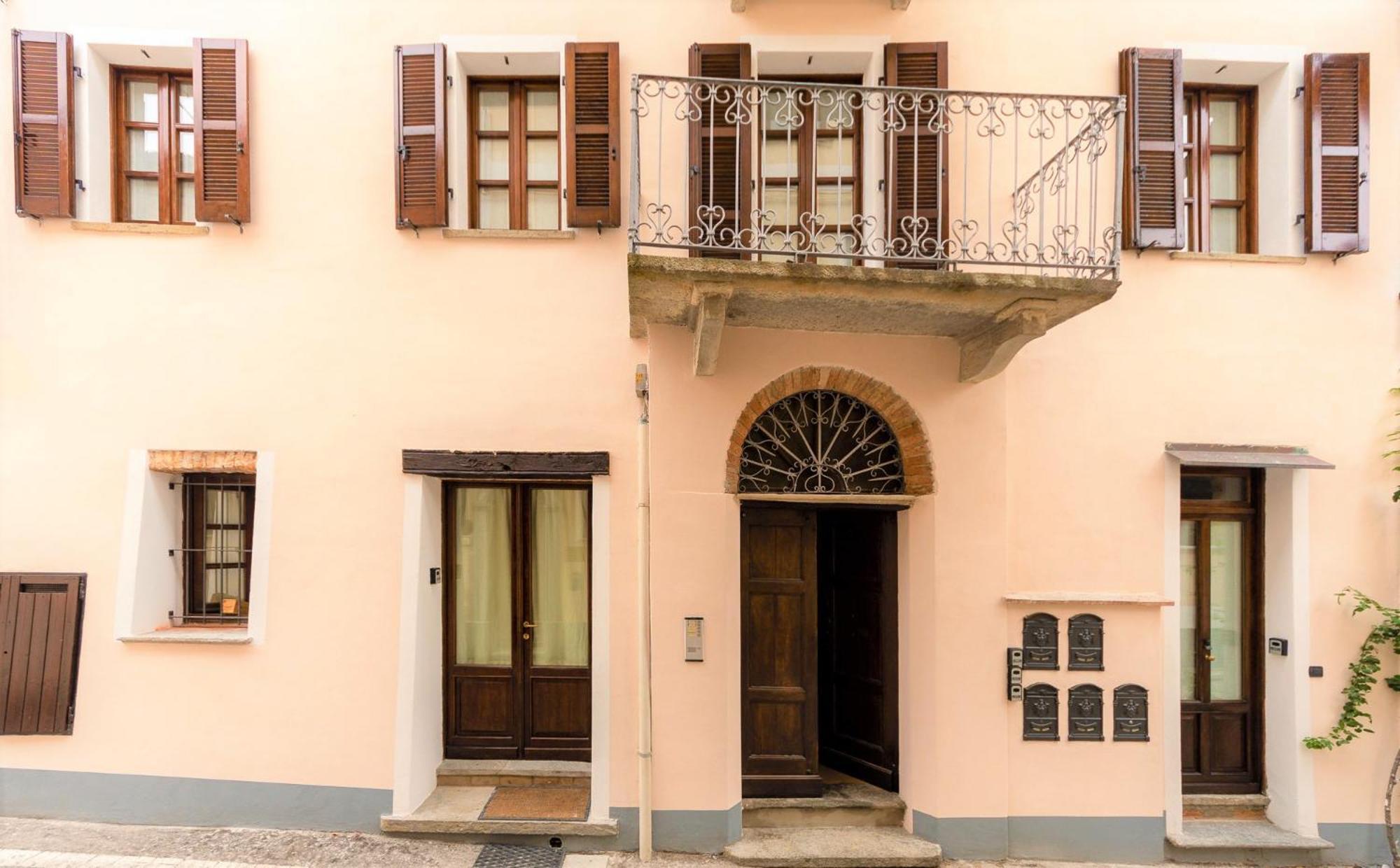 Peiragal Apartment La Morra Exterior photo